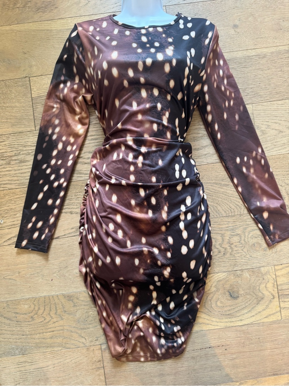 Bambi-inspired bodycon dress 🦌🤎